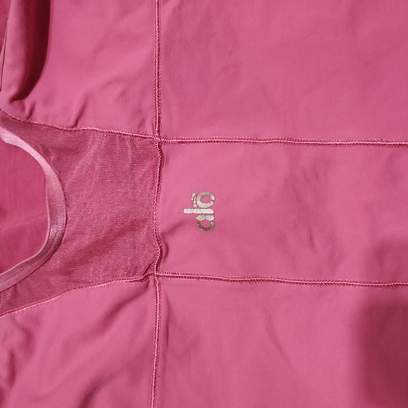 ALO pink workout Built in bra top - Picture 5 of 6